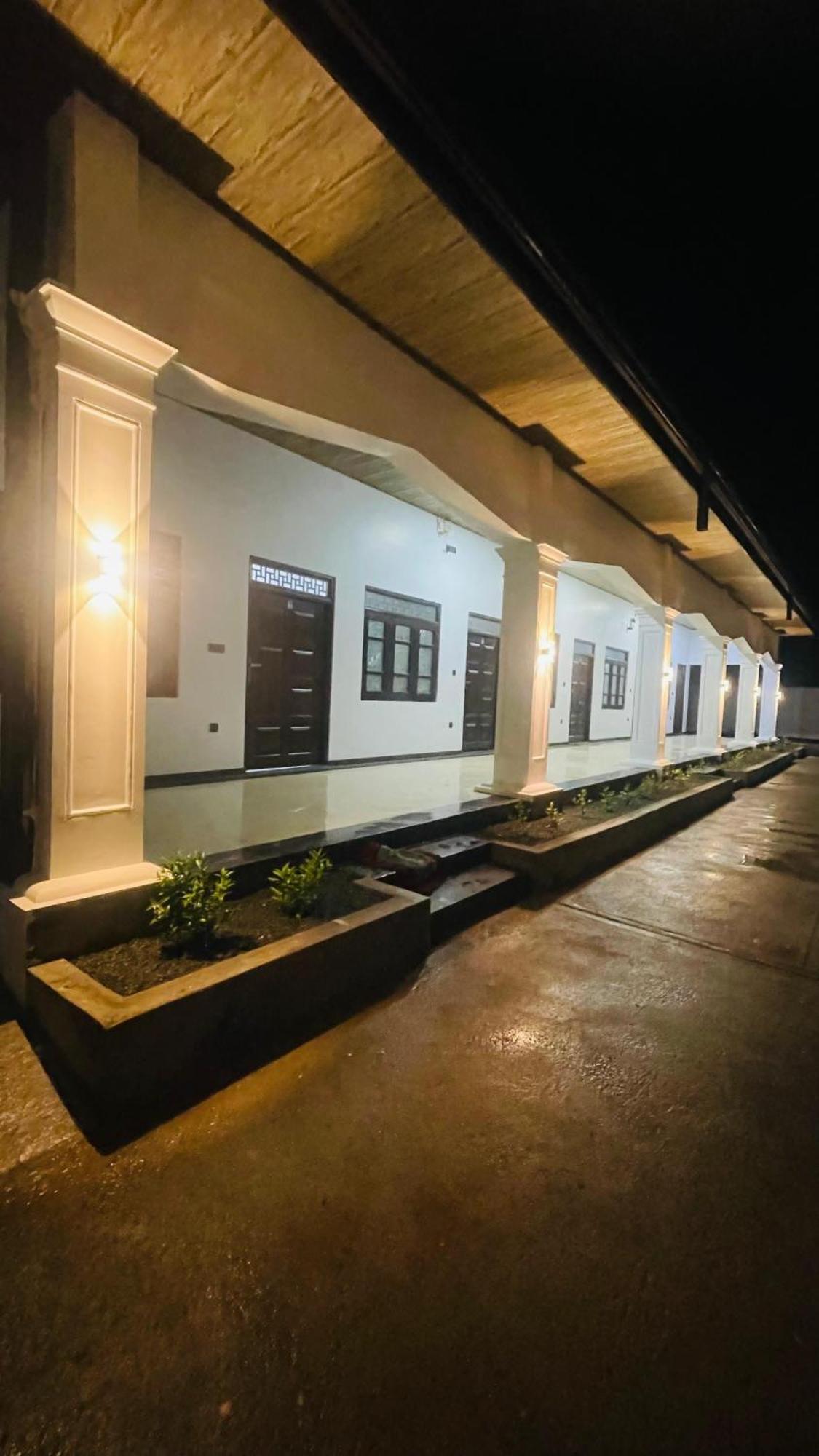 Hotel The Sanctum Talaimannar Exterior foto